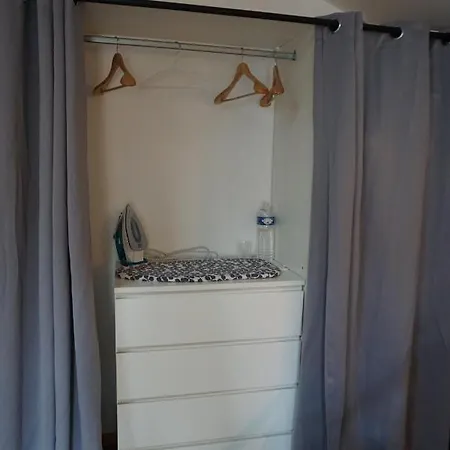 Maison Entre Terre Et Pierre, Proche Nantes Aéroport Hébergement de vacances Bouguenais